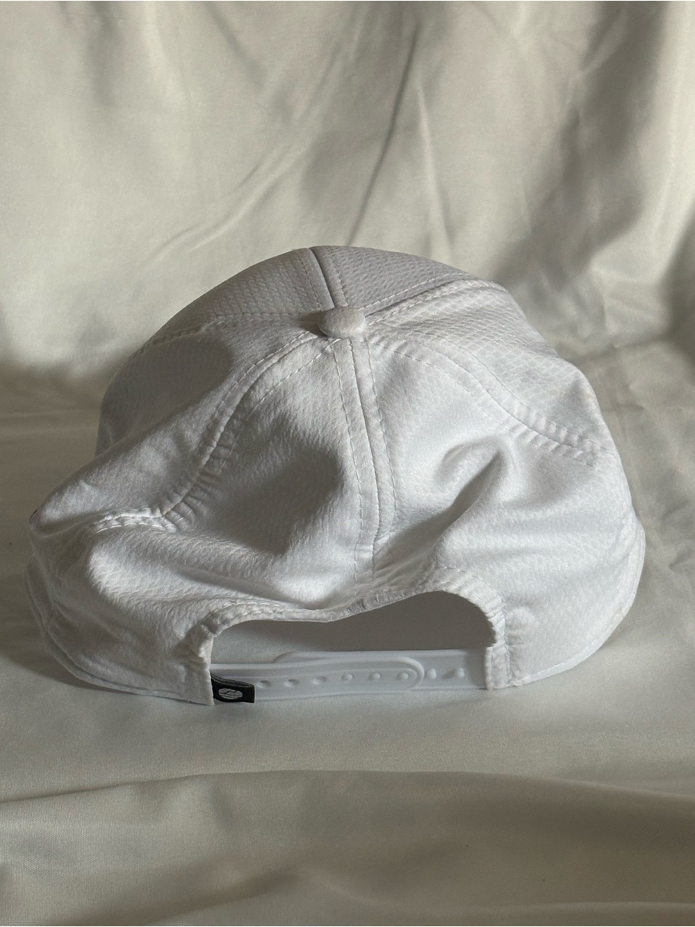 White Performance Cap - Picture 4 of 4